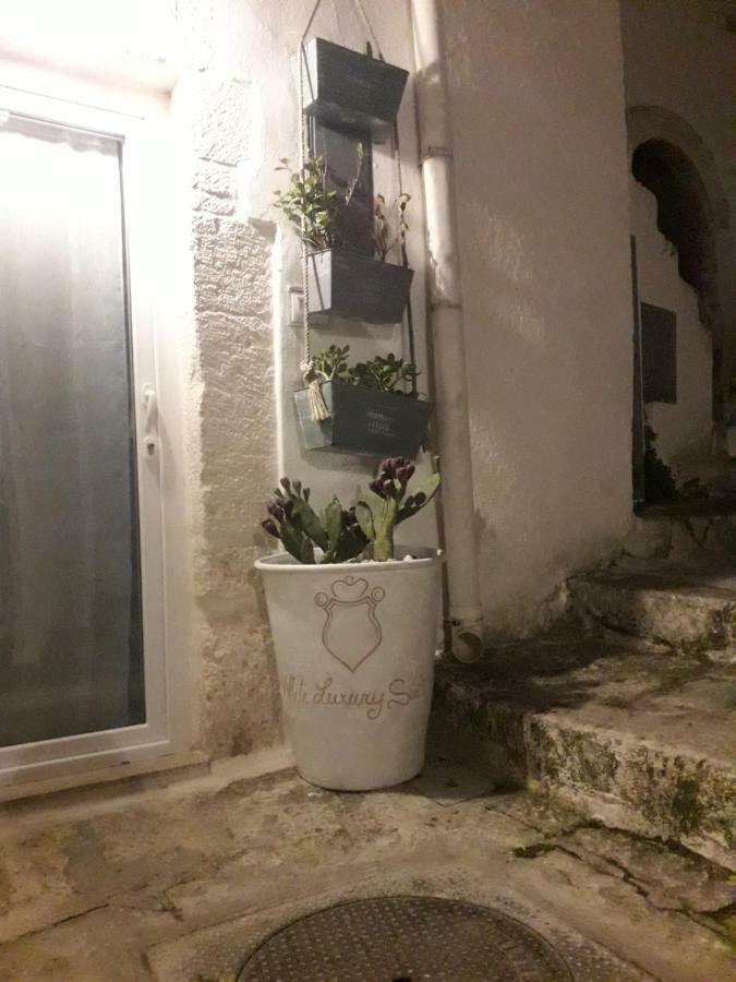 White Luxury Suite Ostuni By Gonewlocation Buitenkant foto
