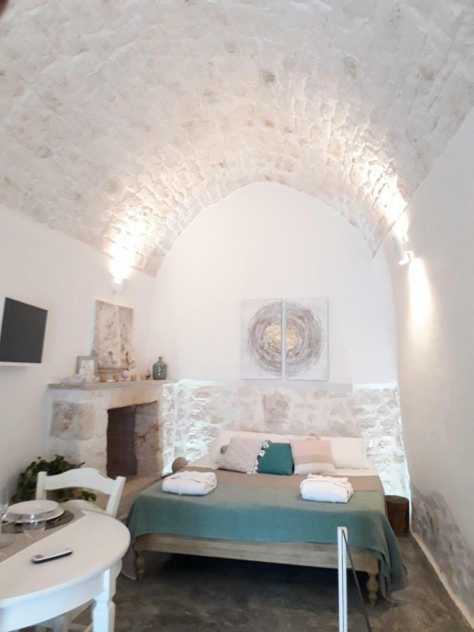 White Luxury Suite Ostuni By Gonewlocation Buitenkant foto