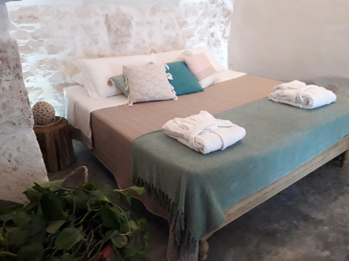 White Luxury Suite Ostuni By Gonewlocation Buitenkant foto